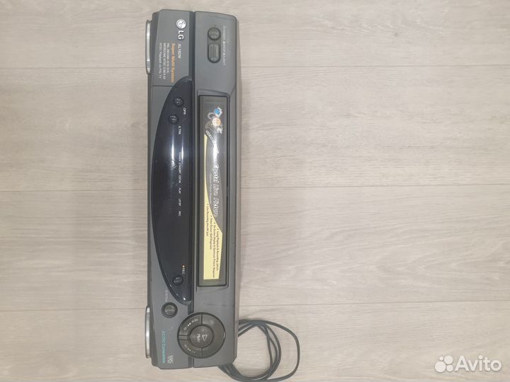 Видеомагнитофон LG AL 182w