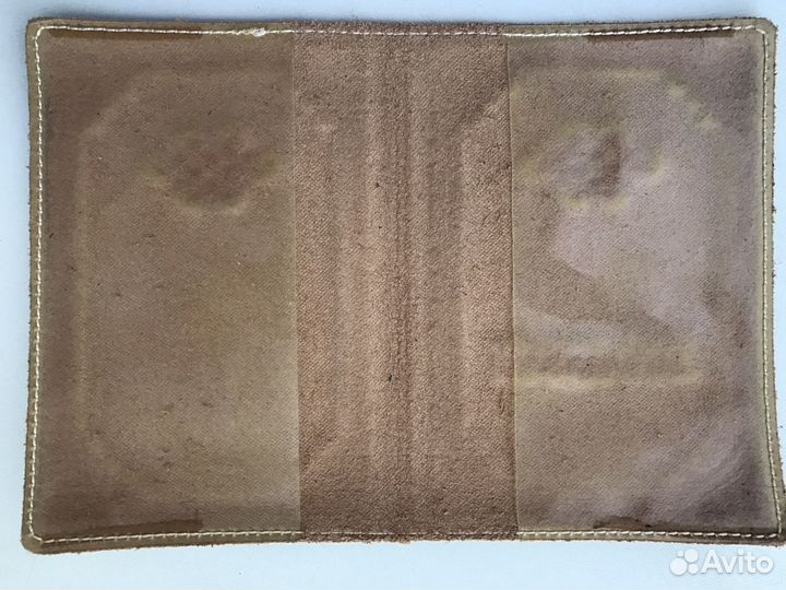 Кожаная обложка на паспорт