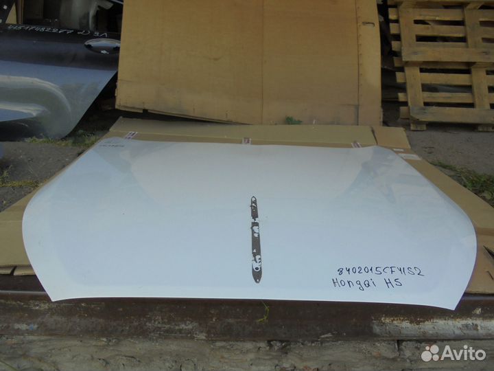 Капот Hongqi H5