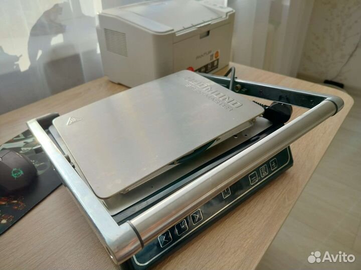 Гриль redmond SteakMaster RGM-M821