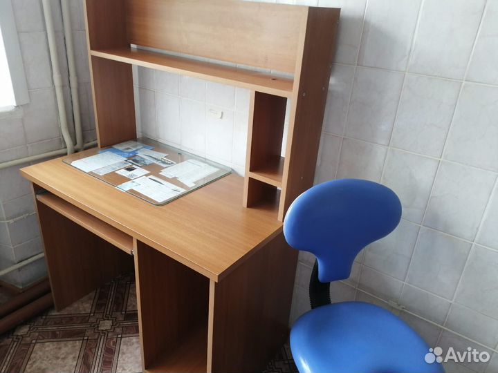 Компьютерный стол