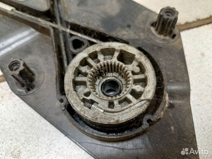 Стеклоподъемник электрический передний правый 6RU8