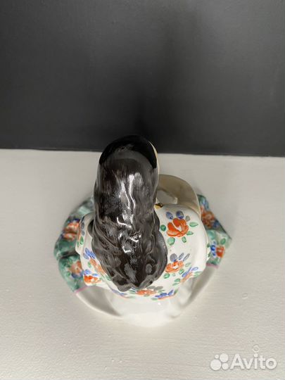 Фарфоровая статуэтка цыганка Дулево