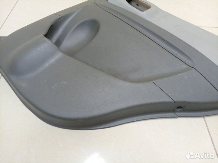 Обшивка двери задняя правая Hyundai Santa Fe SM