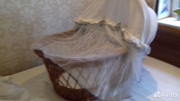 Люлька из натуральной соломки для новорожденного