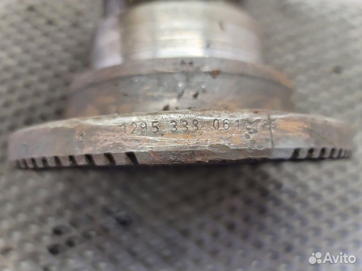 1295338061 Фланец кпп