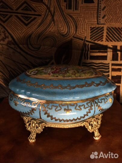 Шкатулка фарфор-бронза