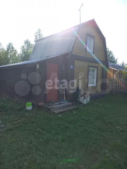 Дача 30 м² на участке 10 сот.