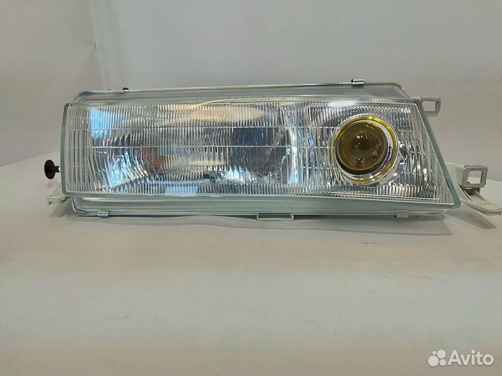 Фары Toyota Mark 2 90 - 92гг (X80)