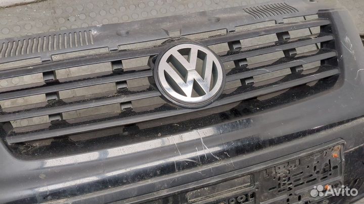 Бампер передний Volkswagen Sharan