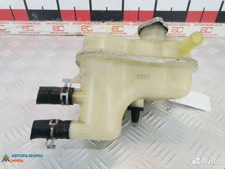 Бачок расширительный Mitsubishi ASX 2010 1375A137