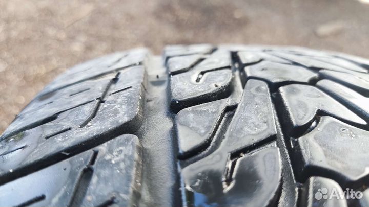 Nexen Roadian HP 215/65 R16