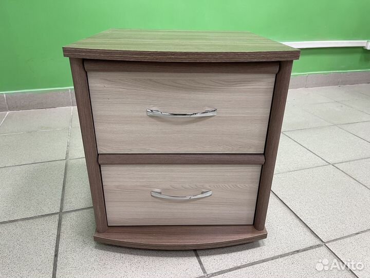 Тумба прикроватная новая
