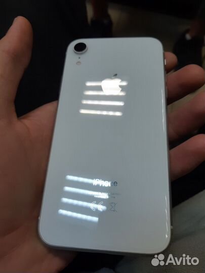 iPhone Xr, 64 ГБ