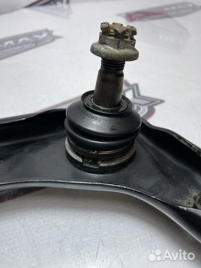 Рычаг верхний левый Toyota Hilux 8 2023