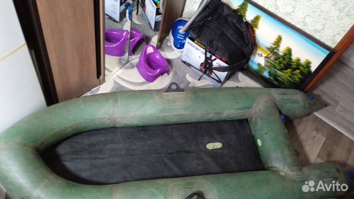 Надувная лодка пвх двух местная весла имеются