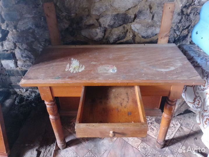 Трюмо с зеркалом