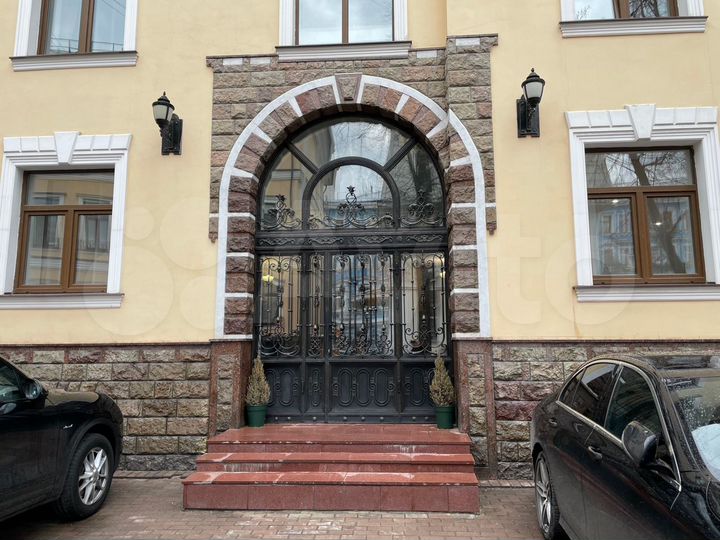 Презентабельный офис в особняке, 254 м²