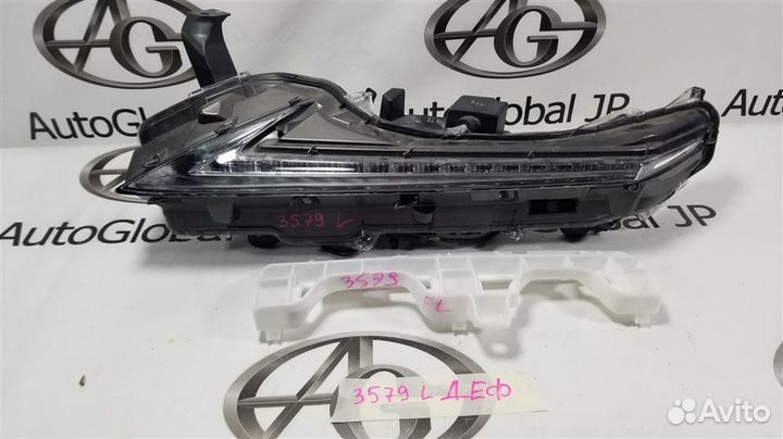 Повторитель поворота левый Lexus NX200/NX200t/NX300/NX300h