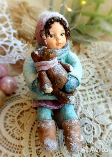 Ватная ёлочная игрушка Девочка на санках