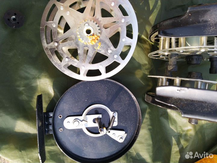 Катушка рыболовная