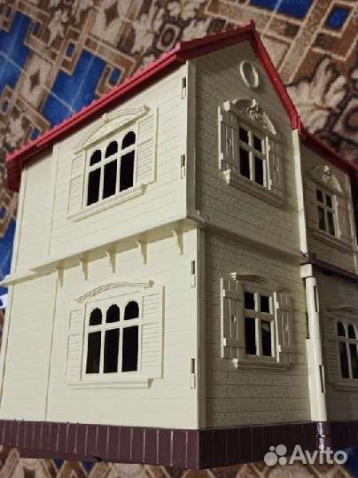 Домик кукольный