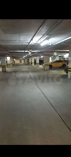 Машиноместо, 10 м²