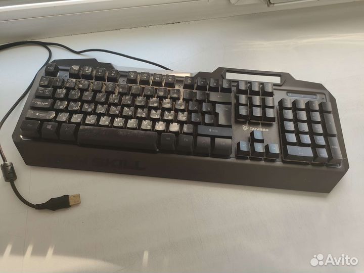 Игровая клавиатура с подсветкой