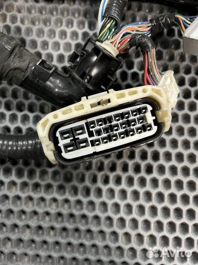 Коса фар Lexus is 250/350