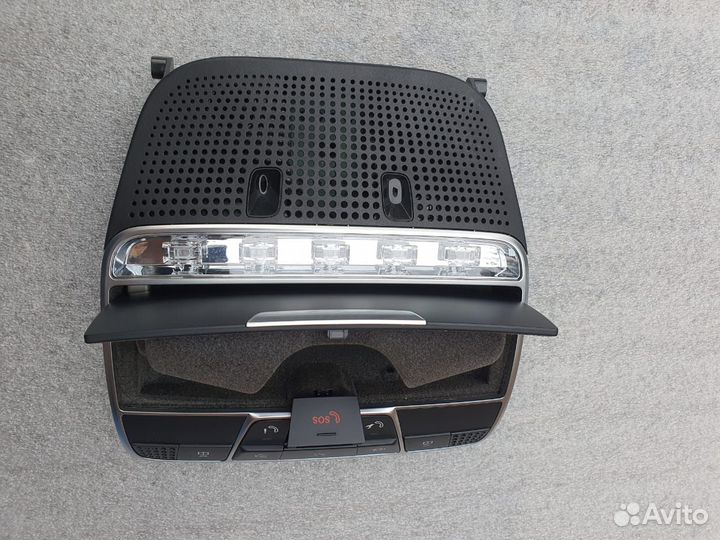 Плафон освещения салона с очечником W222 рест