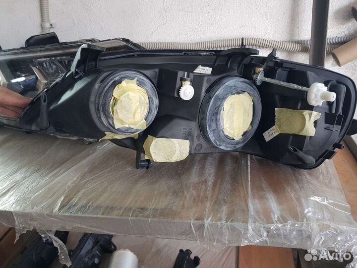 Фара правая Opel Astra G 98-2004