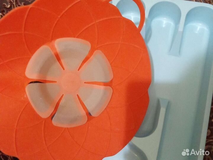 Крышка невыкипайка.+лоток для столовых приборов