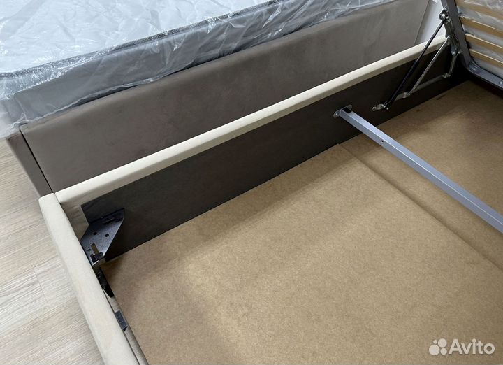 Кровать 180х200