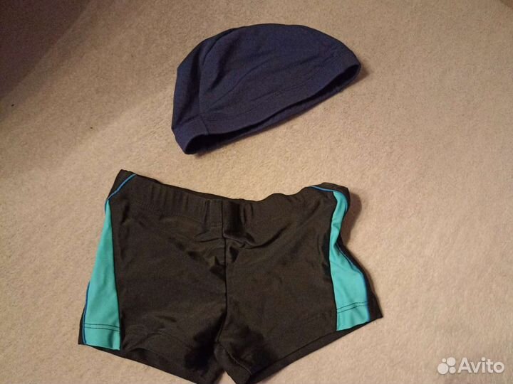 Шорты +шапочка для бассейна на 3 года примерно