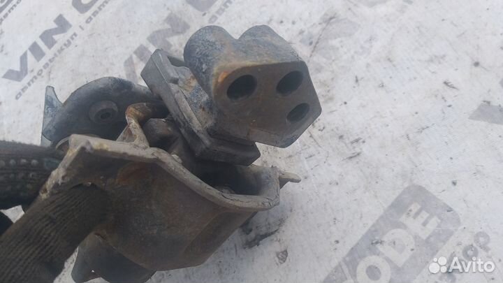 Опора двигателя правая Kia Picanto