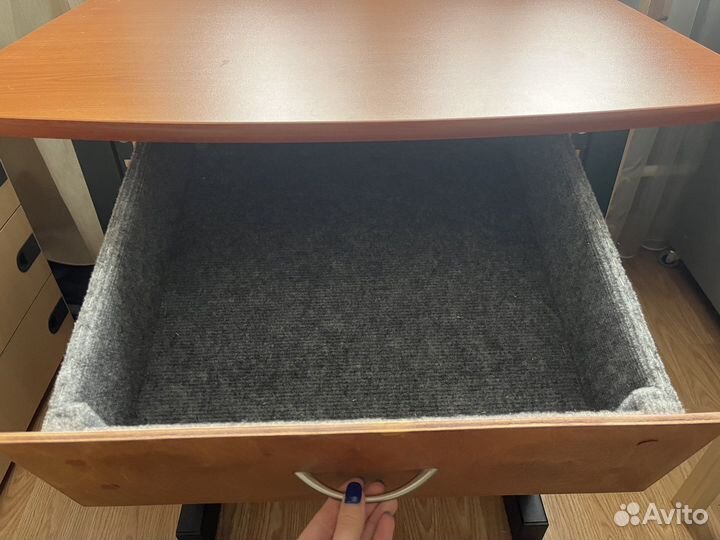 Стол рэковый Quik Lok для муз. аппаратуры