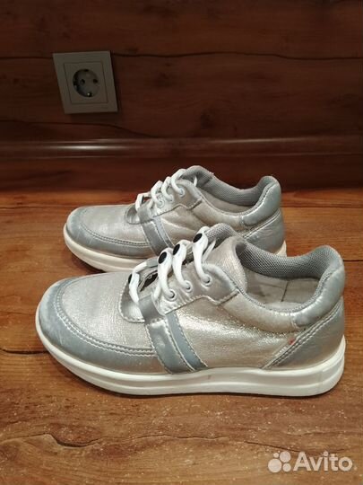 Ботинки для девочки