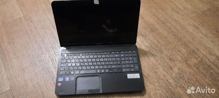 Ноутбук Toshiba Satelite L850-CJK на разбор