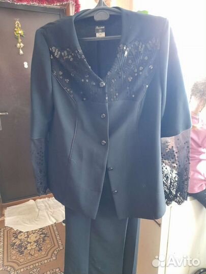 Костюм брючный