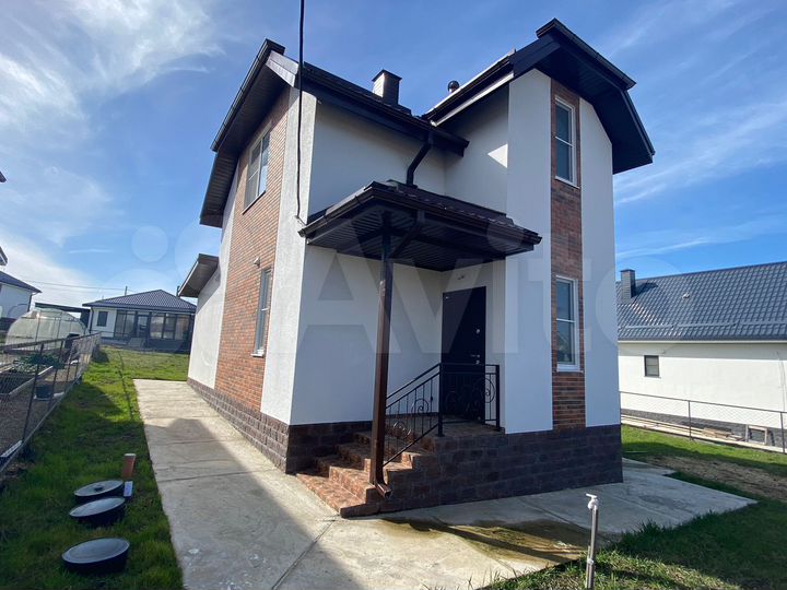 Дом 95 м² на участке 6 сот.