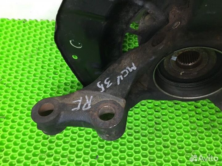 Ступица передняя правая Toyota Harrier MCU35