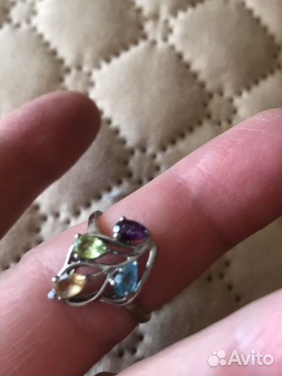 Серебряное кольцо с натуральными камнями