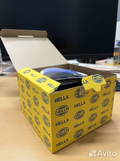 LED фара ближнего света Hella 1GA 995-606 rocklume