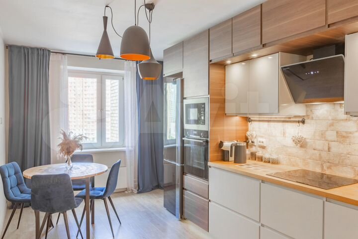 2-к. квартира, 60 м², 7/25 эт.