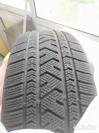 Tourador Winter Pro TS1 255/45 R18 и 245/45 R18 100V