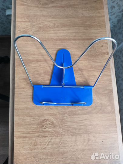 Подставка для учебников и планшета