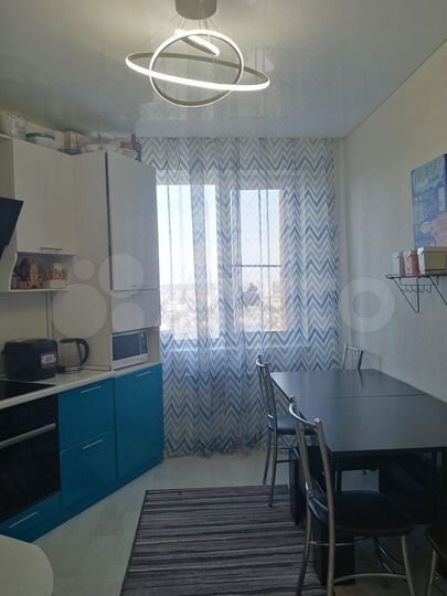 3-к. квартира, 90 м², 18/20 эт.