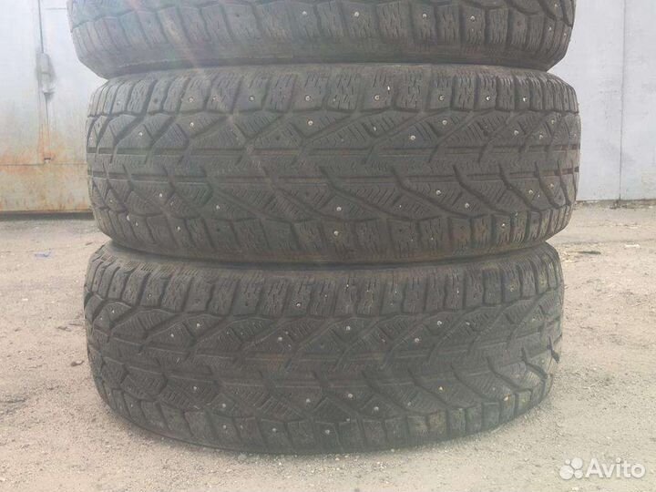 Tigar SUV Ice 215/65 R16 102T