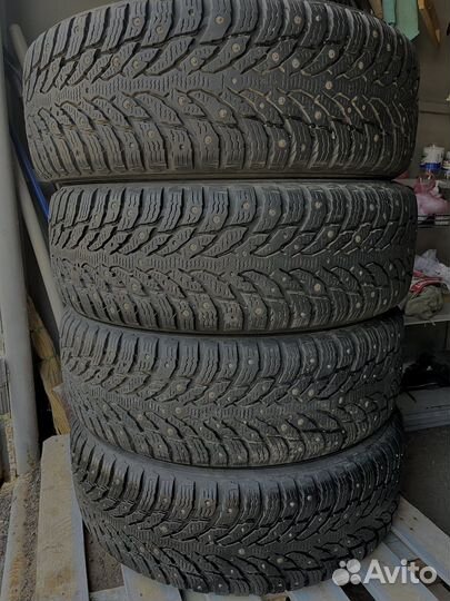 Nokian Tyres Hakkapeliitta 9 SUV 235/65 R18