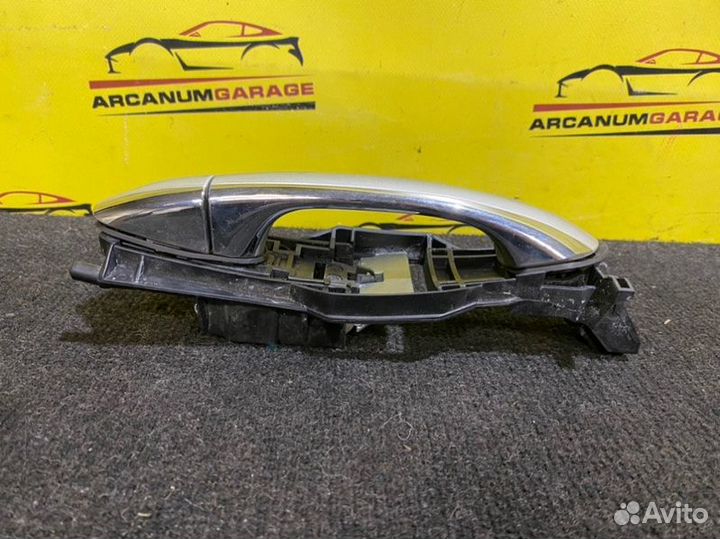 Ручка двери передняя левая Mercedes 211 W211
